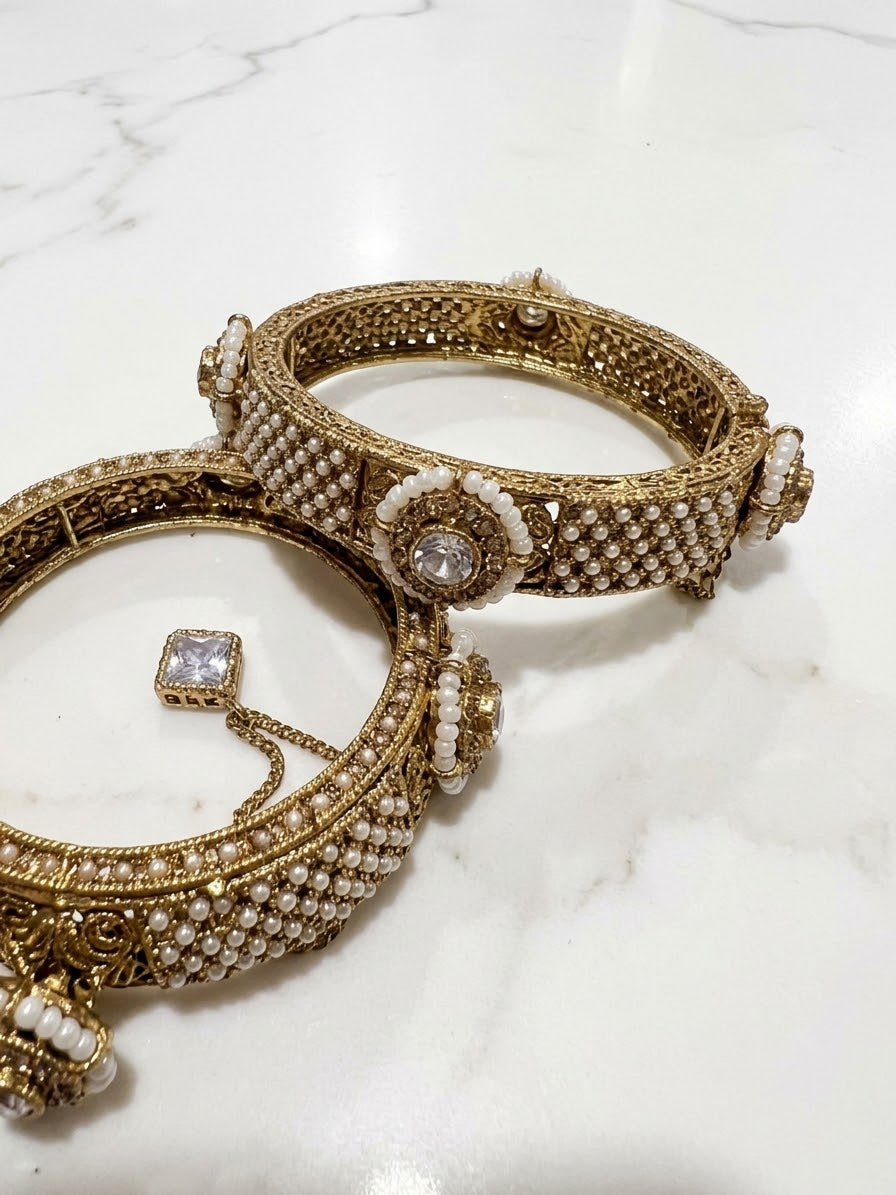 White Kara Set